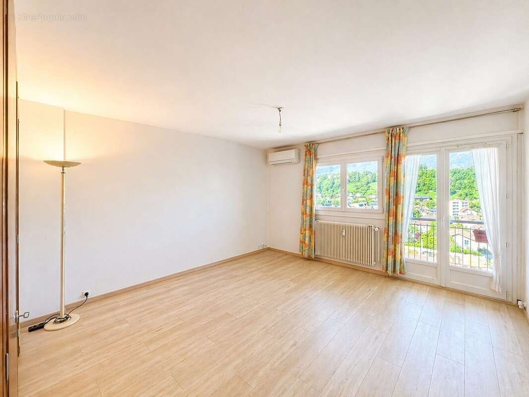 Appartement à AIX-LES-BAINS