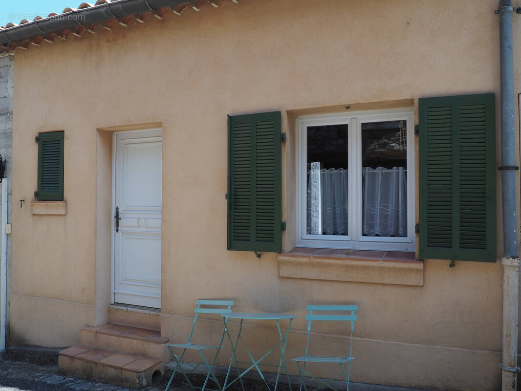 Maison à LA GARDE-FREINET
