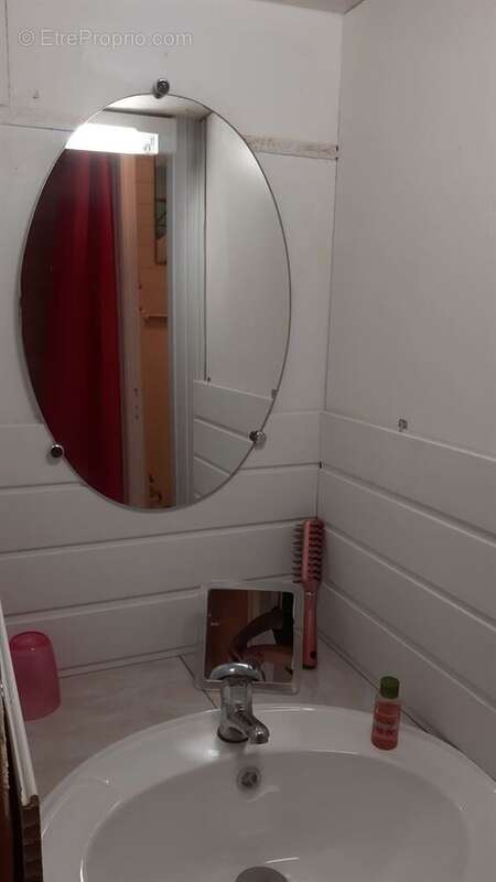 Appartement à EAUX-BONNES