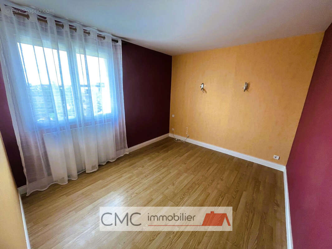 Appartement 82 m² à Chartres  - photo 8