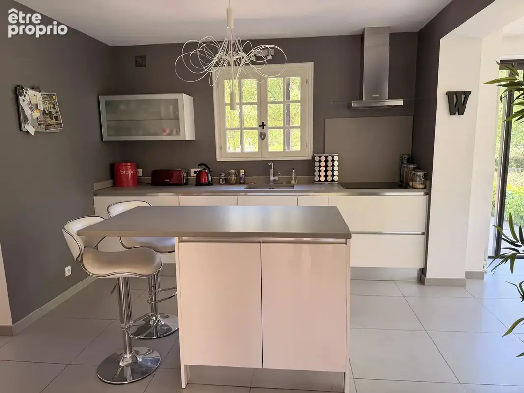 Très agréable villa avec piscine - photo 32