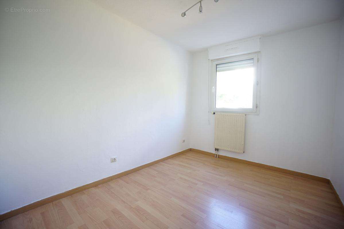 Ideal pour famille - beaux volumes - garage - 36m² de sejour - photo 11