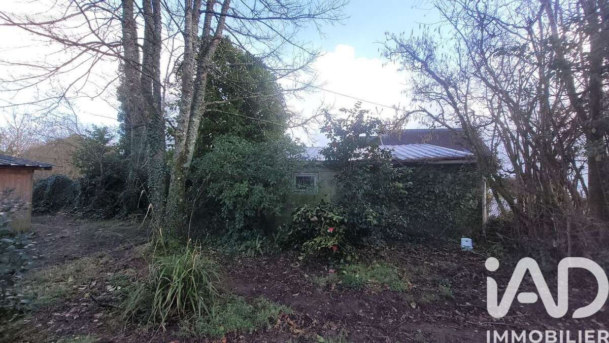 Maison 92 m² à Roudouallec  - photo 5