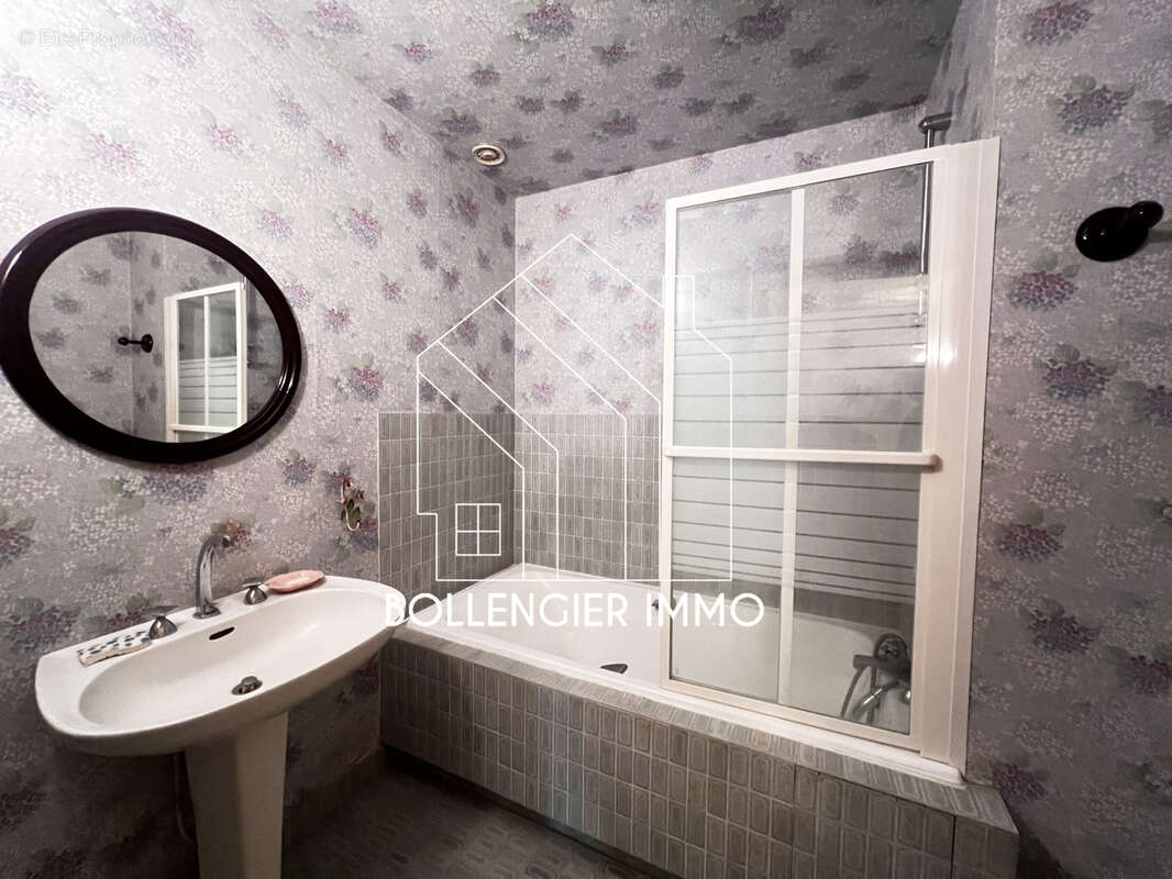 Maison à SAINT-FLORIS