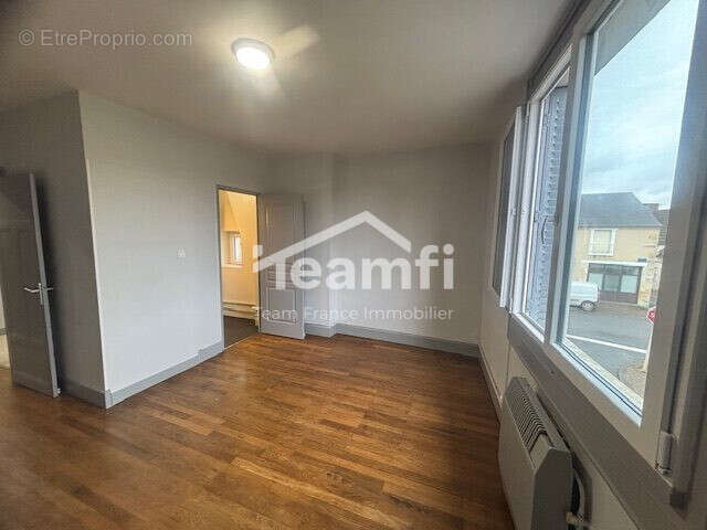 Appartement à SAINT-AMAND-MONTROND