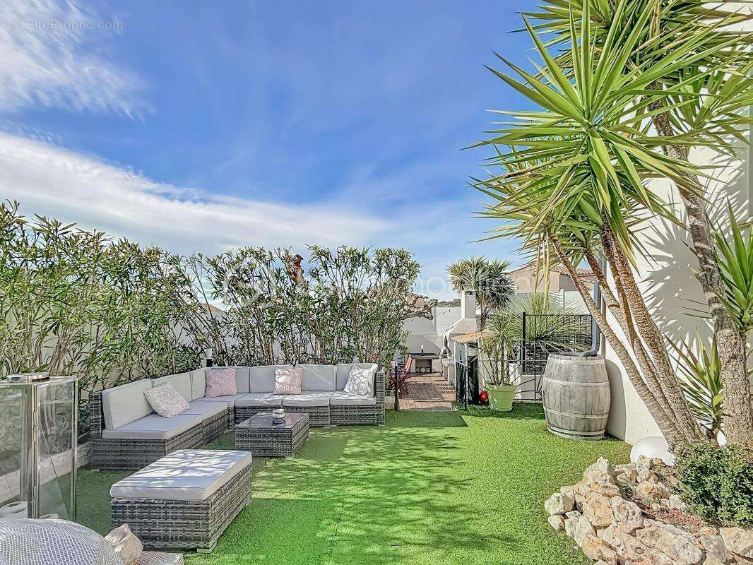 Maison à COURNONSEC