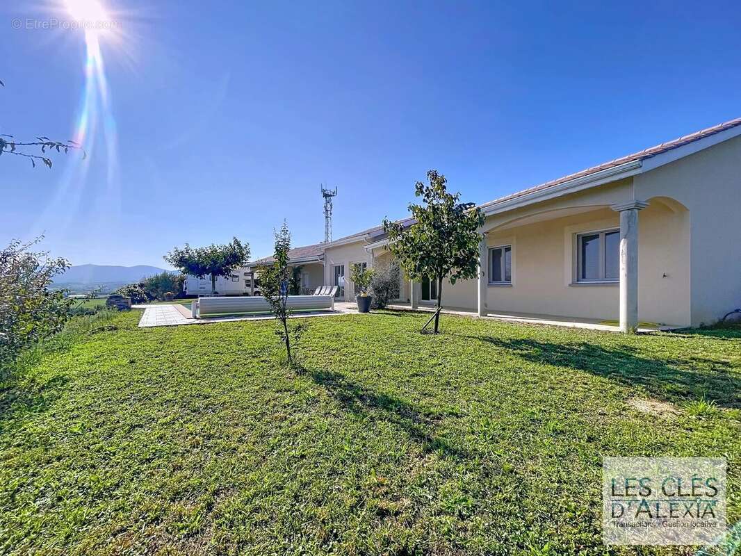 Maison à TUPIN-ET-SEMONS