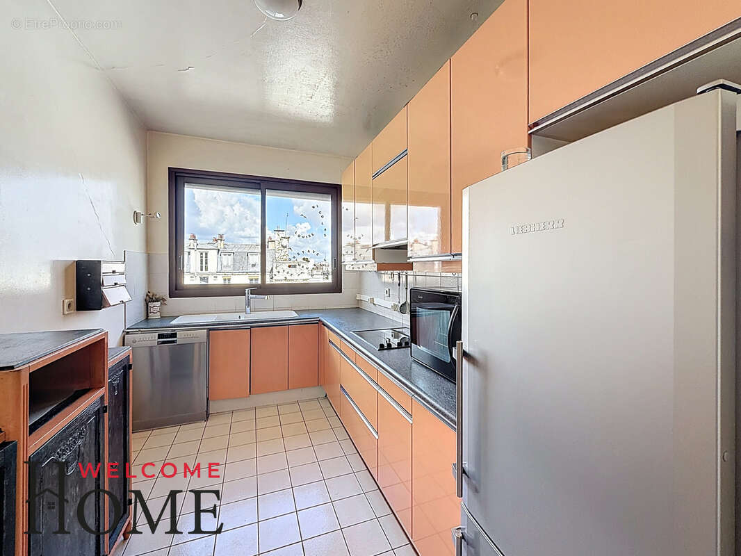 Appartement à LEVALLOIS-PERRET