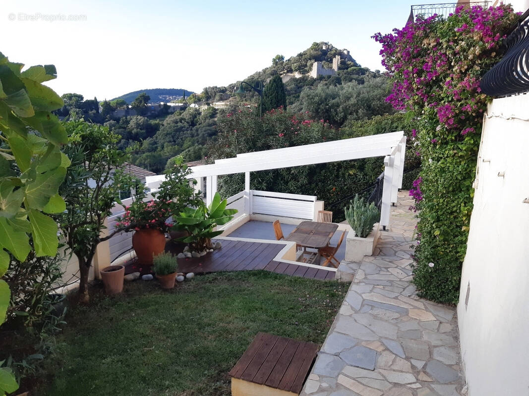 Appartement à HYERES