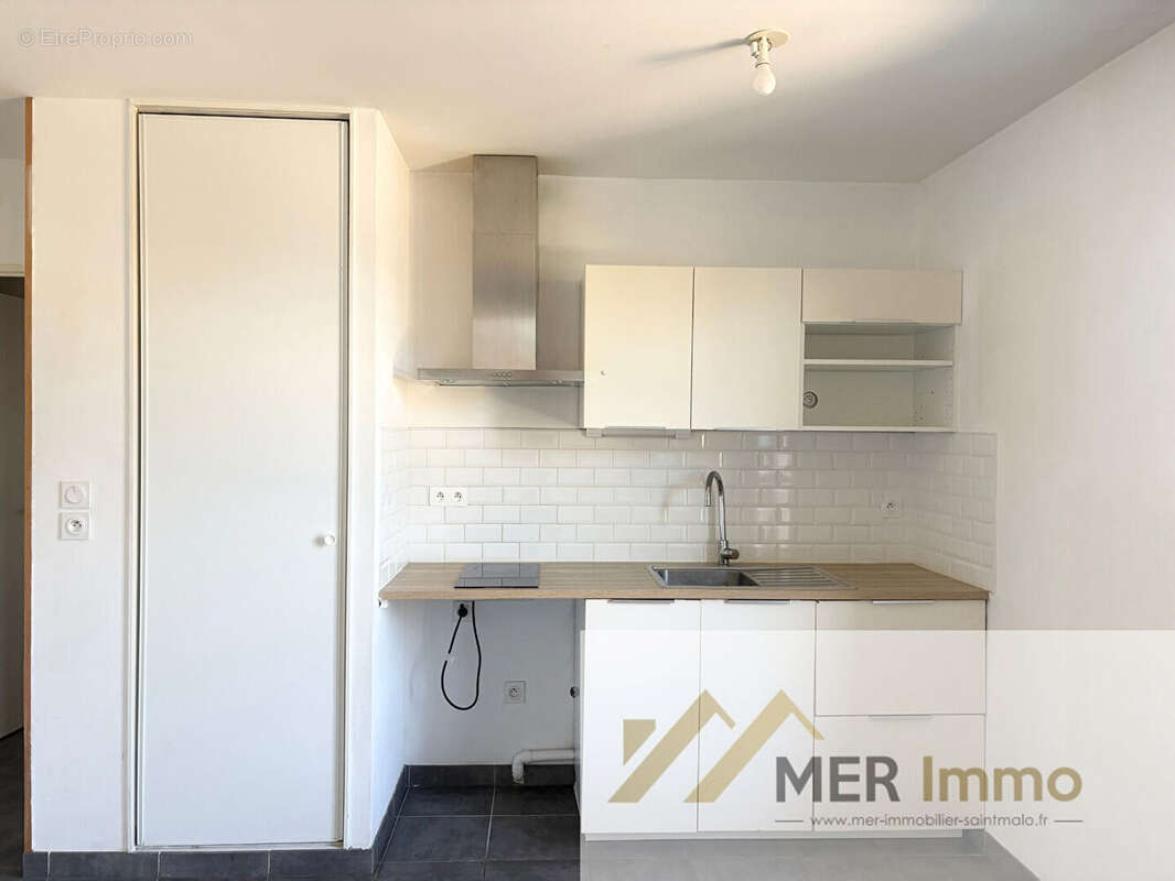 Appartement à SAINT-JOUAN-DES-GUERETS