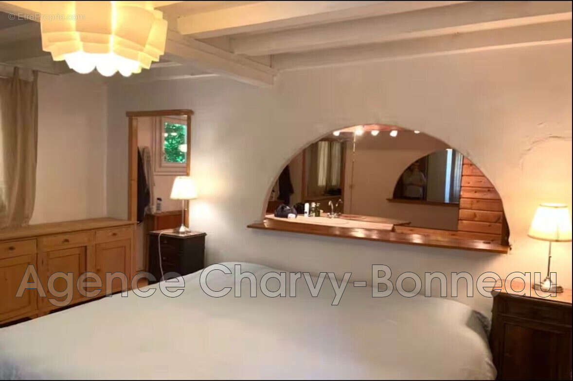 Maison 270 m² à Montjoie-En-Couserans  - photo 8