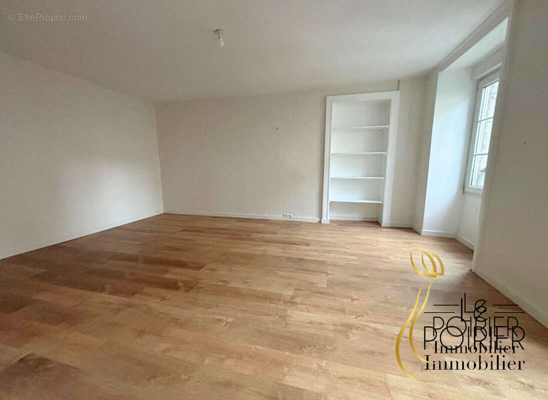 Appartement à LAMBALLE
