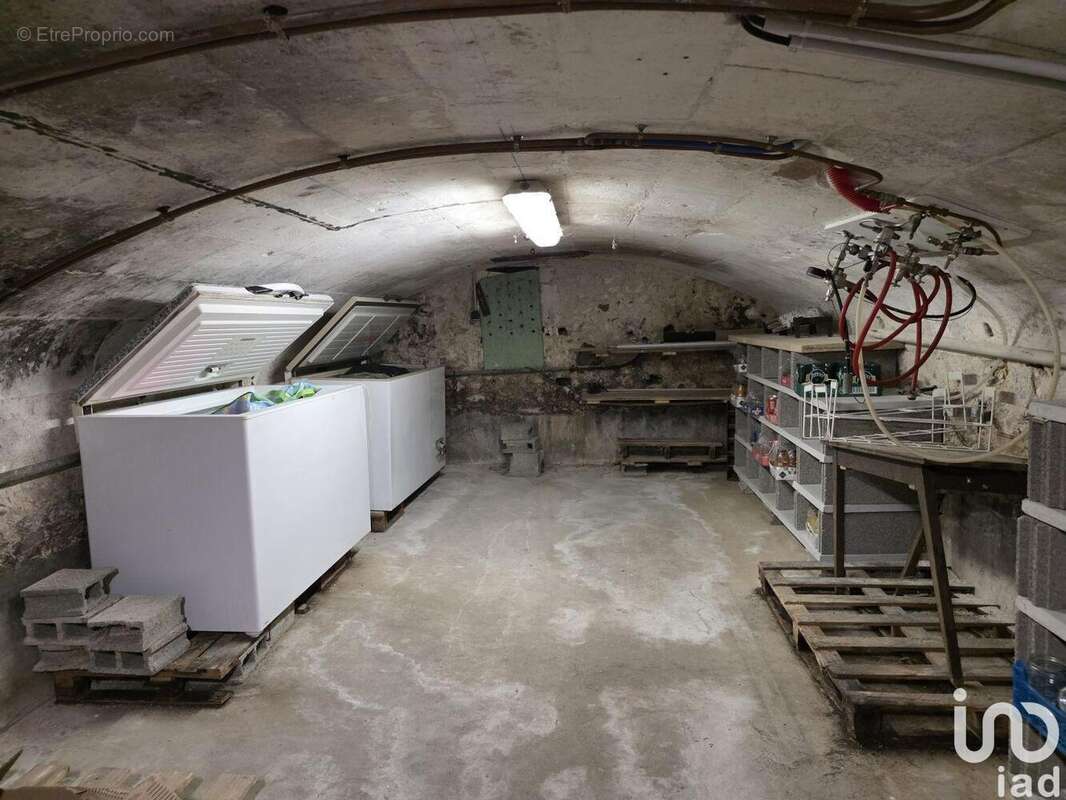 Photo 8 - Commerce à SAINT-FLOVIER