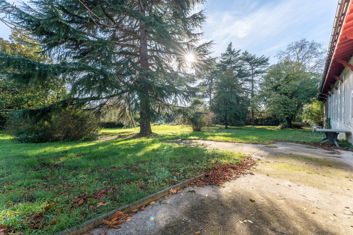 Maison à LESTIAC-SUR-GARONNE