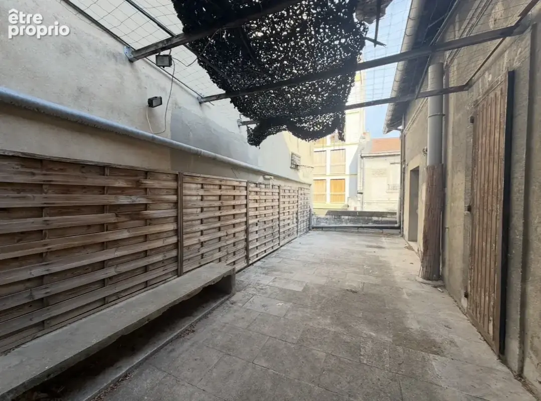 AVIGNON INTRA-MUROS   Appartement T5 de 157 m2 avec terrasse, balcon et double garage - photo 9
