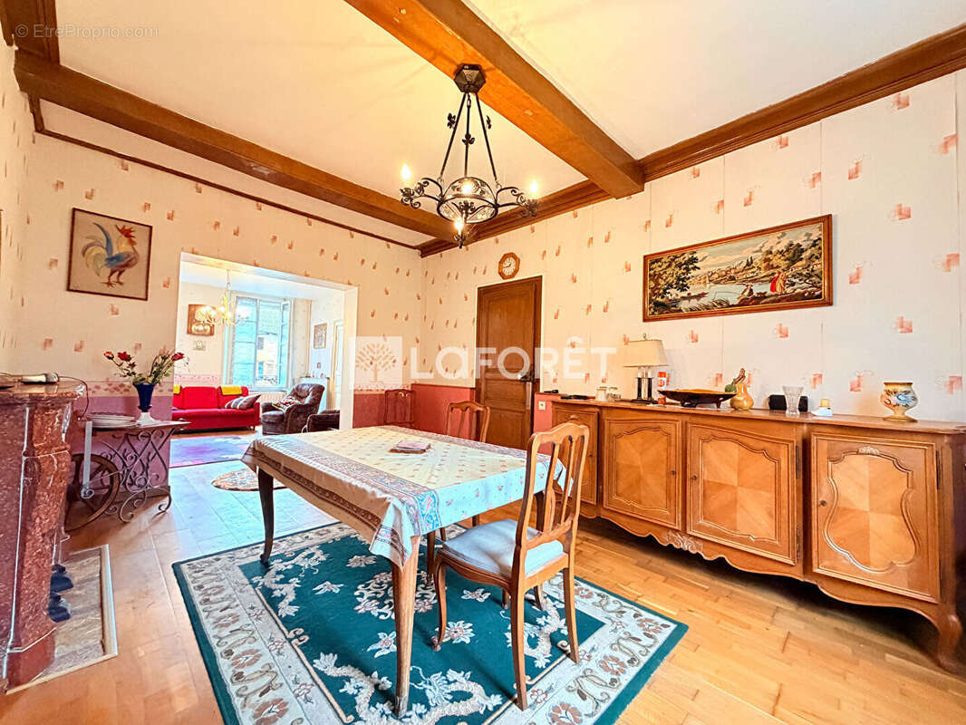 Maison à BRIEULLES-SUR-BAR