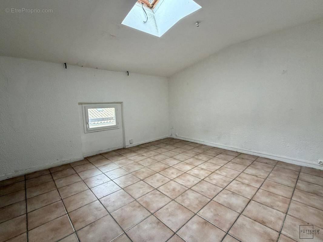 Appartement à LEZIGNAN-CORBIERES