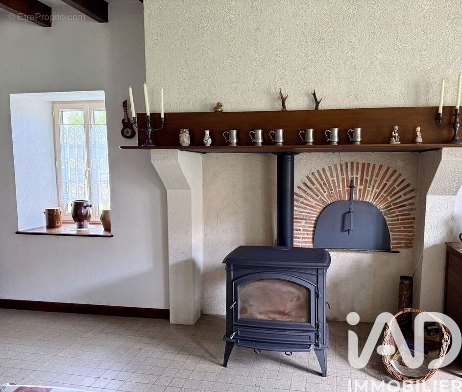 Maison 109 m² à Morlac  - photo 9