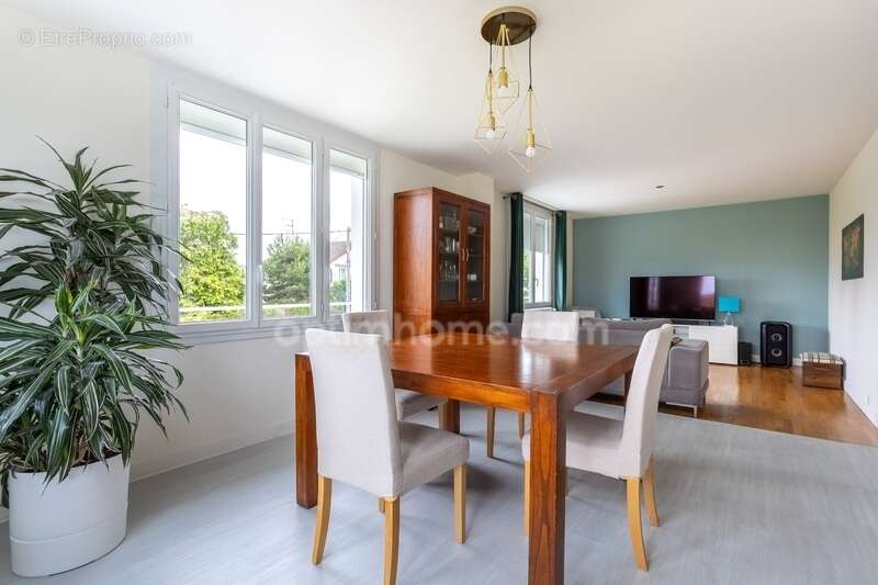 Maison à BELLERIVE-SUR-ALLIER