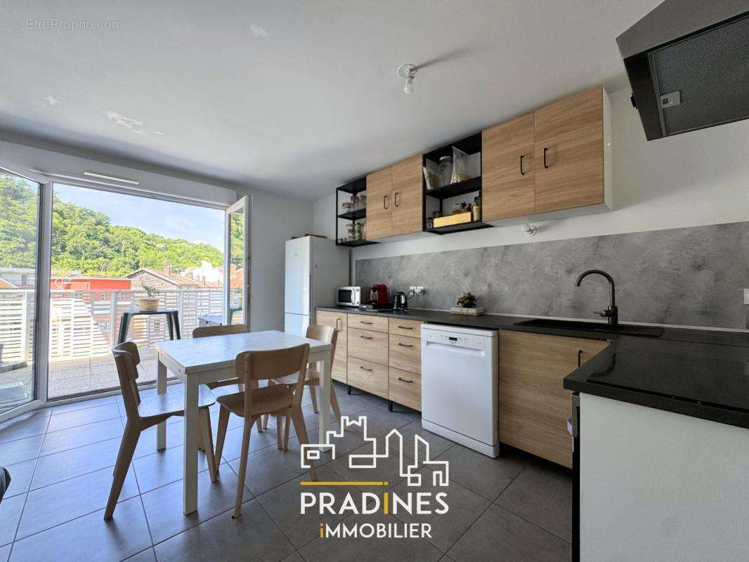 Appartement à GIVORS