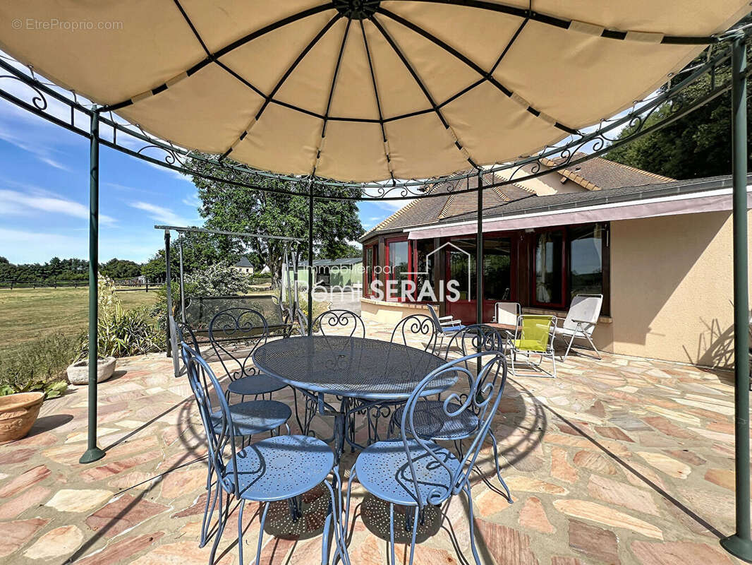 Propriété contemporaine  de caractère sur 5.8 hectares aux portes de Sées. - photo 13