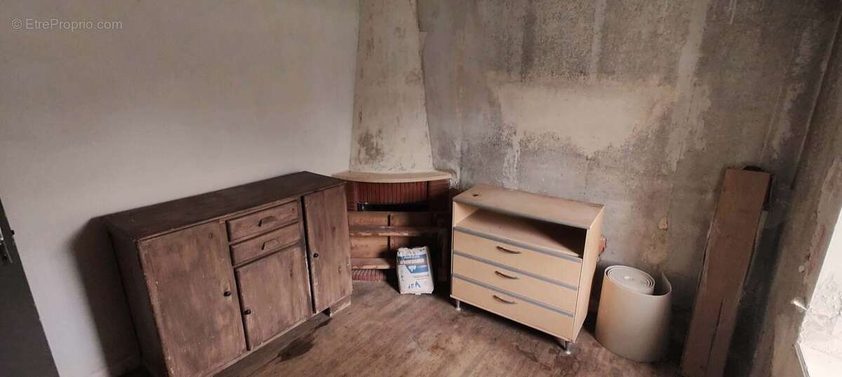 Maison à SAINT-THELO