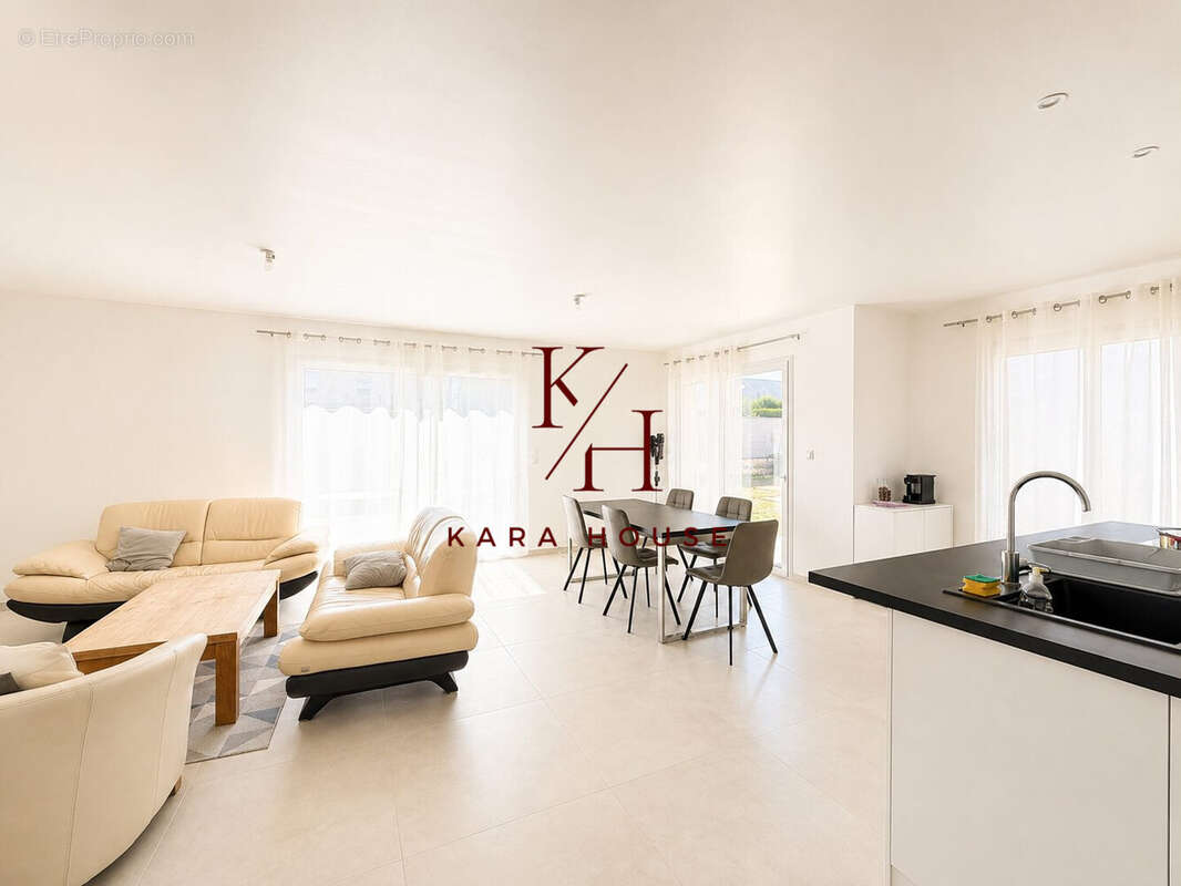 Maison 104 m² à Cagny  - photo 4