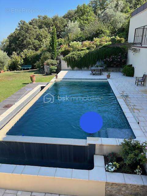 Maison à MONTSEGUR-SUR-LAUZON