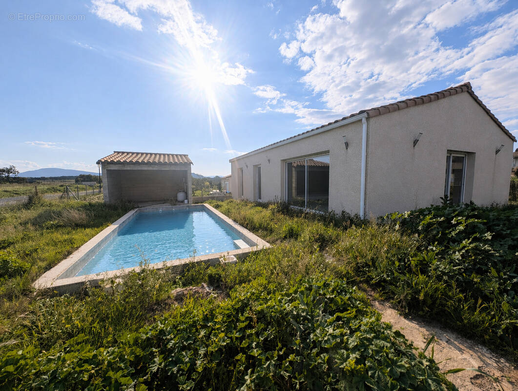 Maison à ESCALES