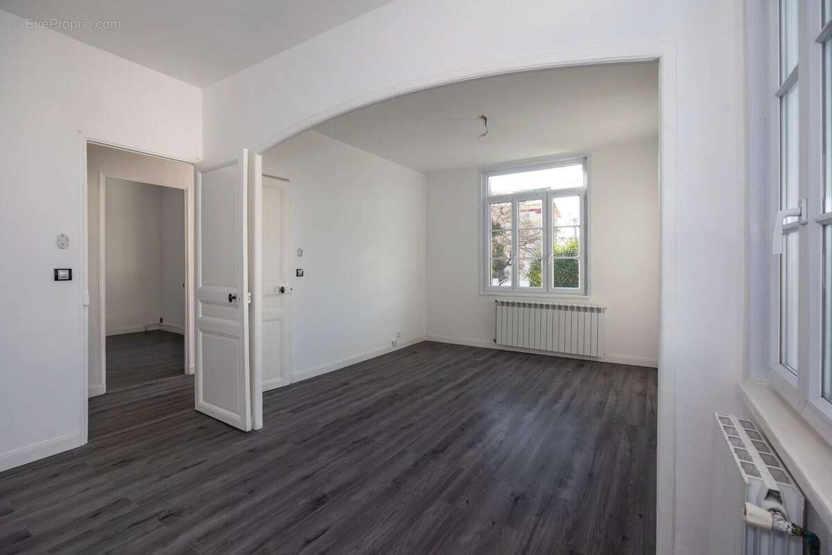 Appartement à MARSEILLE-12E