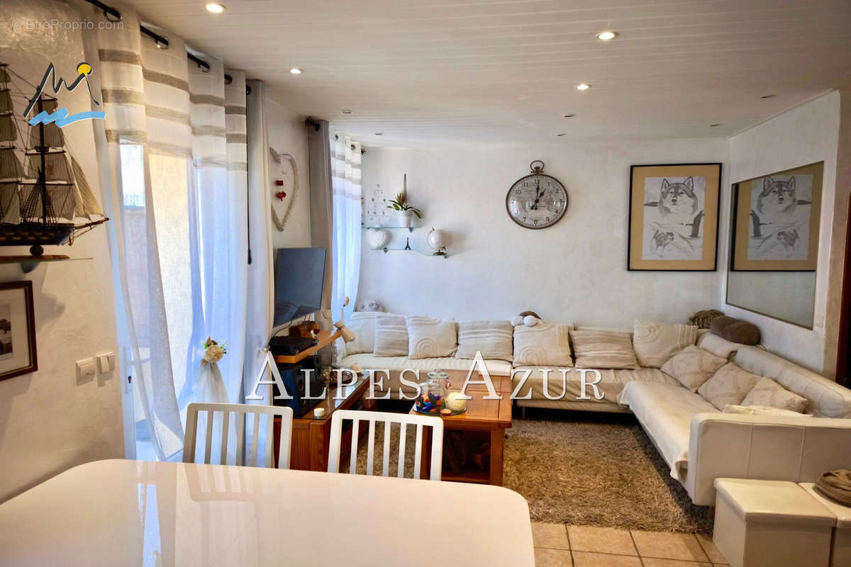 Maison à CAGNES-SUR-MER