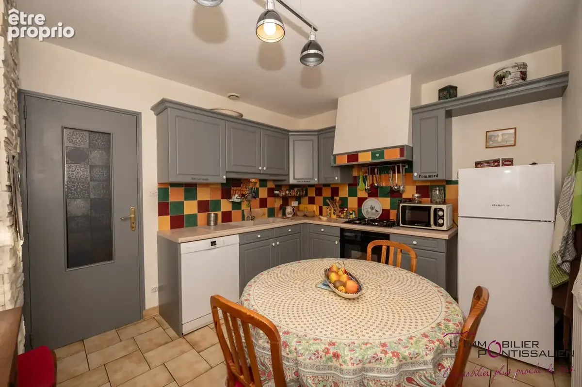 Pontarlier : maison de type 4 - quartier calme - photo 6