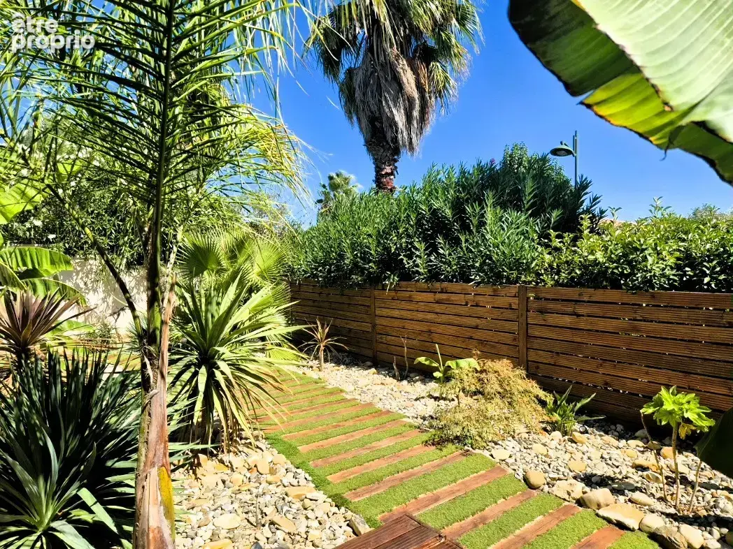 Villa de plain-pied avec garage et piscine - photo 15