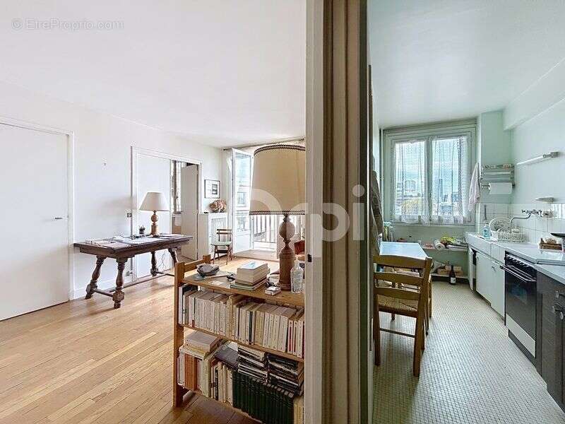 Appartement à PARIS-15E