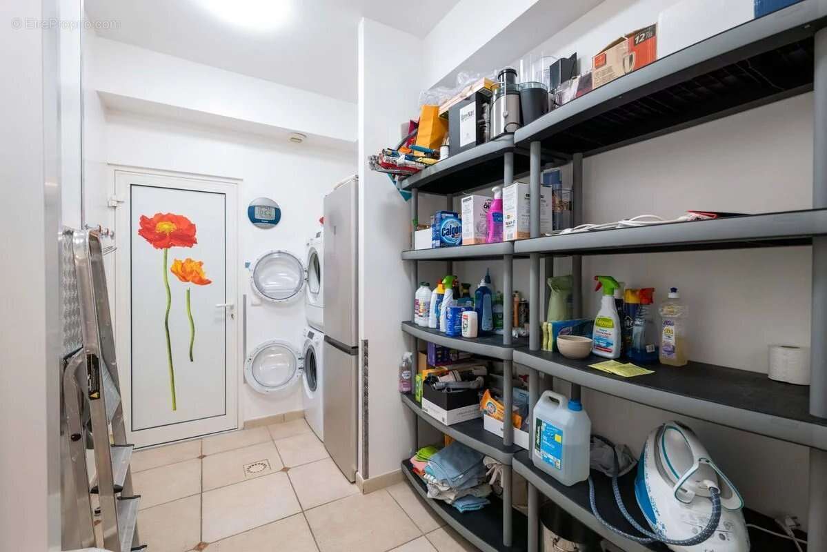Falicon - Villa 7 pièces avec piscine chauffée, jardin 1350m², garage - photo 27