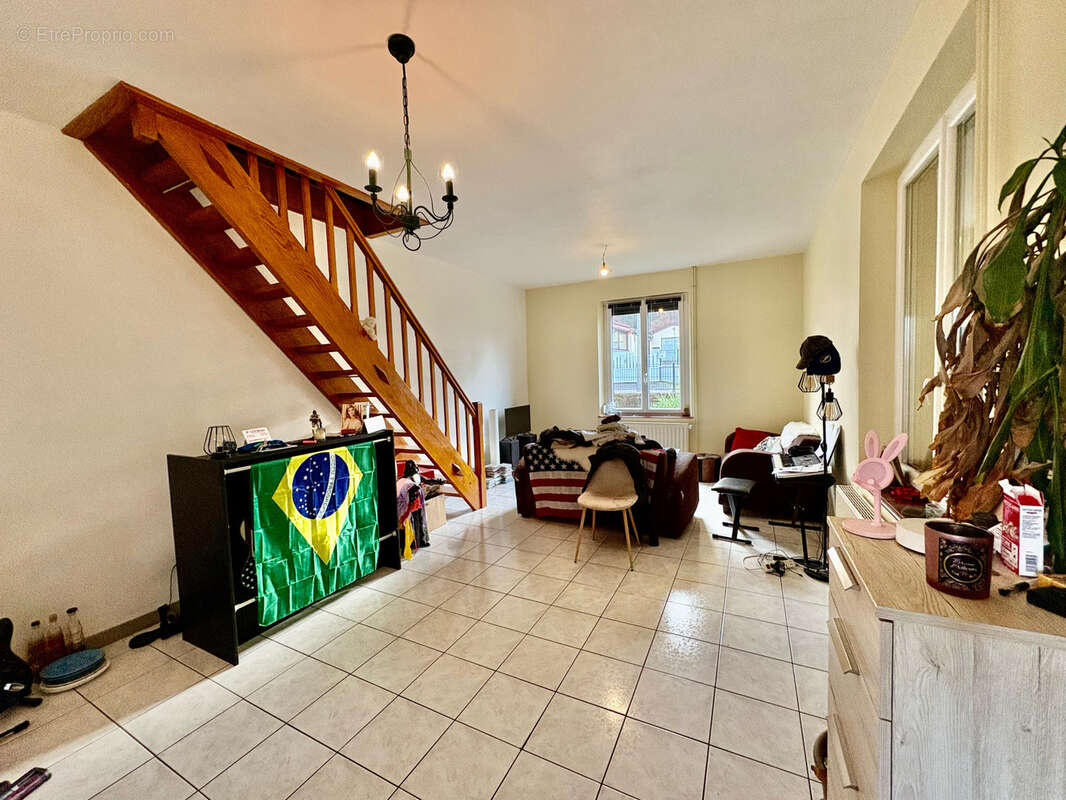 Maison à CHAMPAGNEY