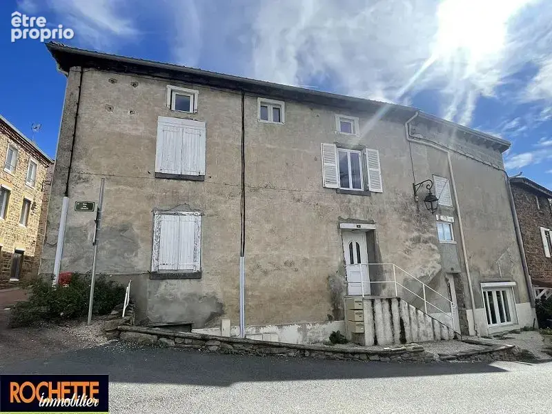 Appartement 200 m² à Neronde  - photo 2