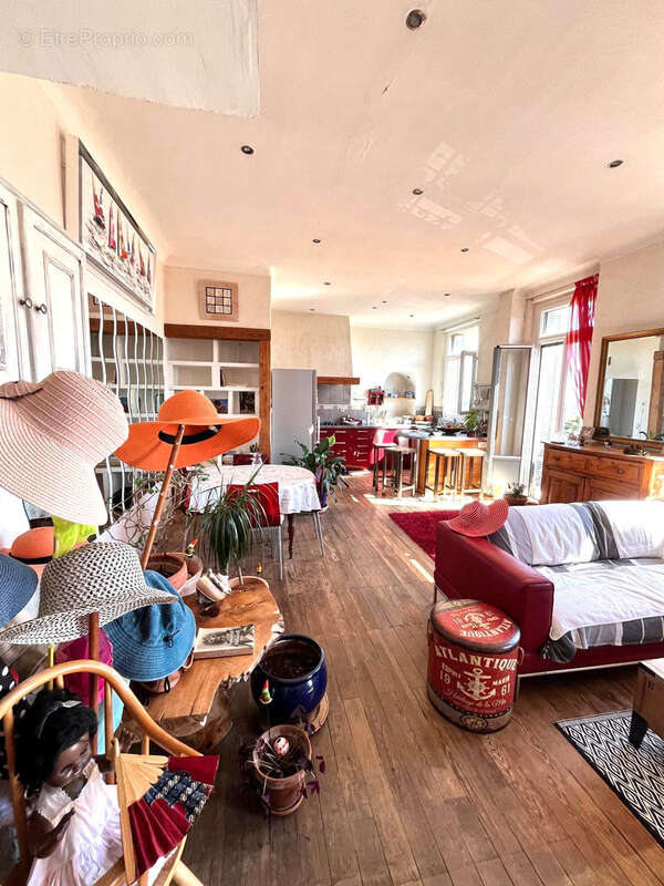 Appartement à HYERES