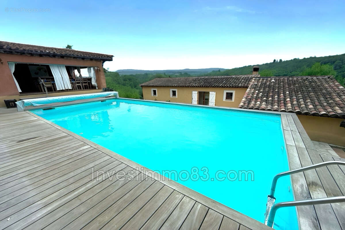 Maison 236 m² à Lorgues  - photo 8