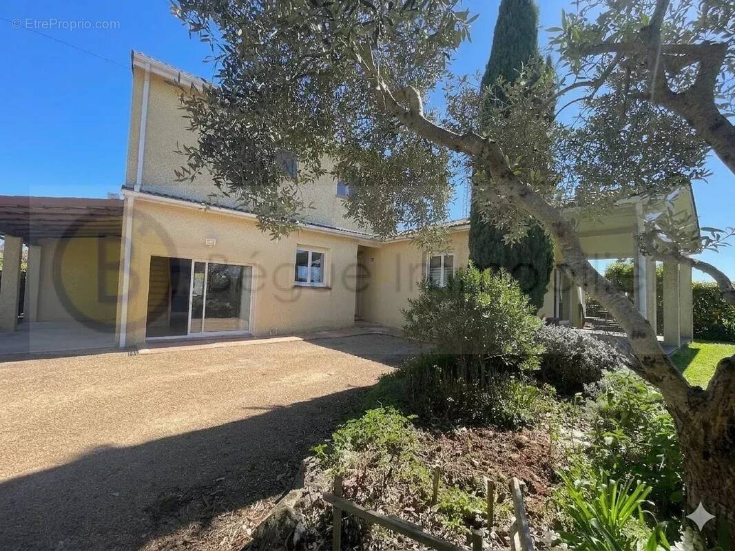 Maison à MONDONVILLE