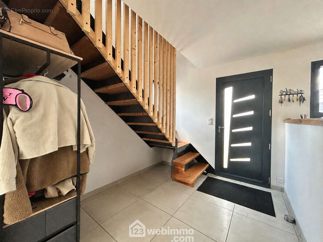 Maison 145 m² à Tredrez-Locquemeau  - photo 6