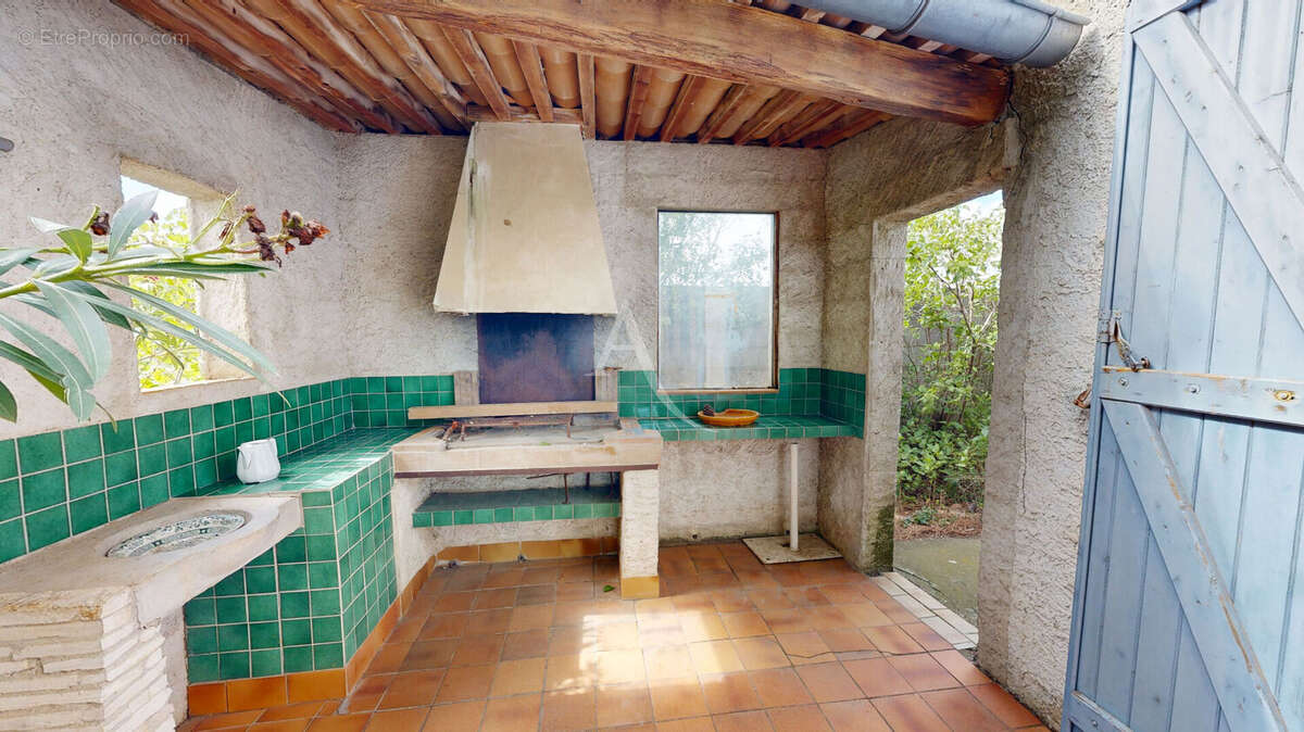 Maison à MOUSSAN