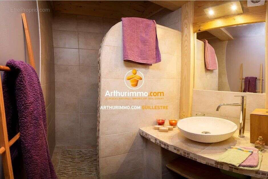 Commerce à RISTOLAS