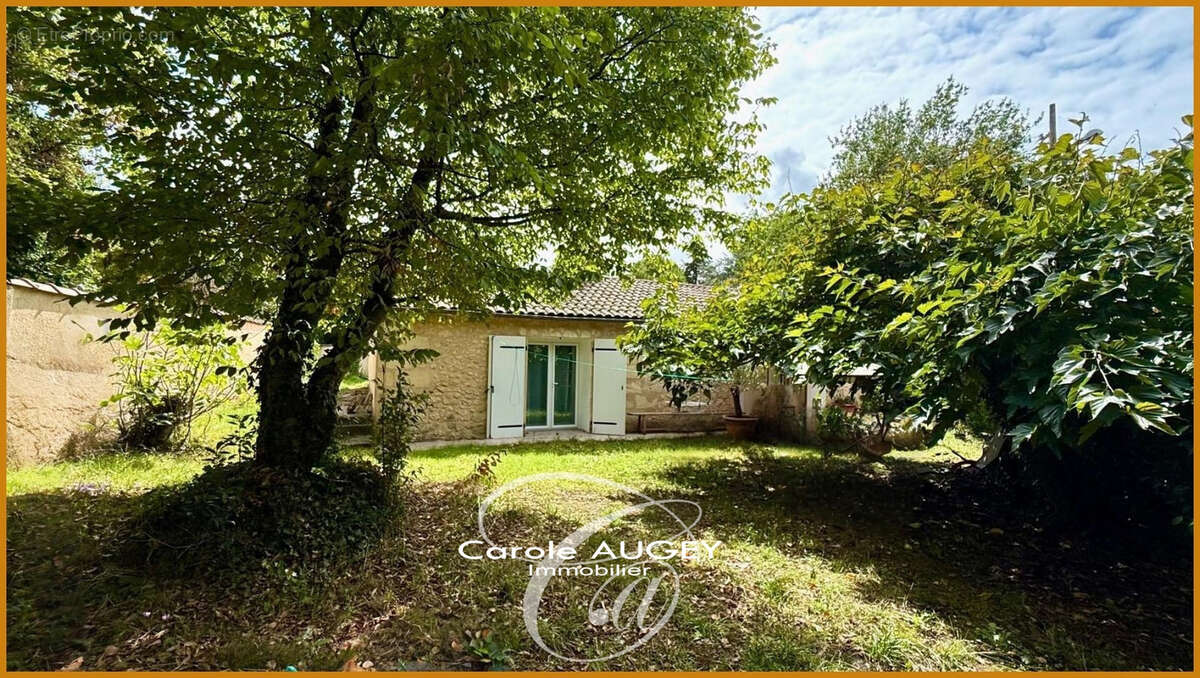 Maison à QUINSAC