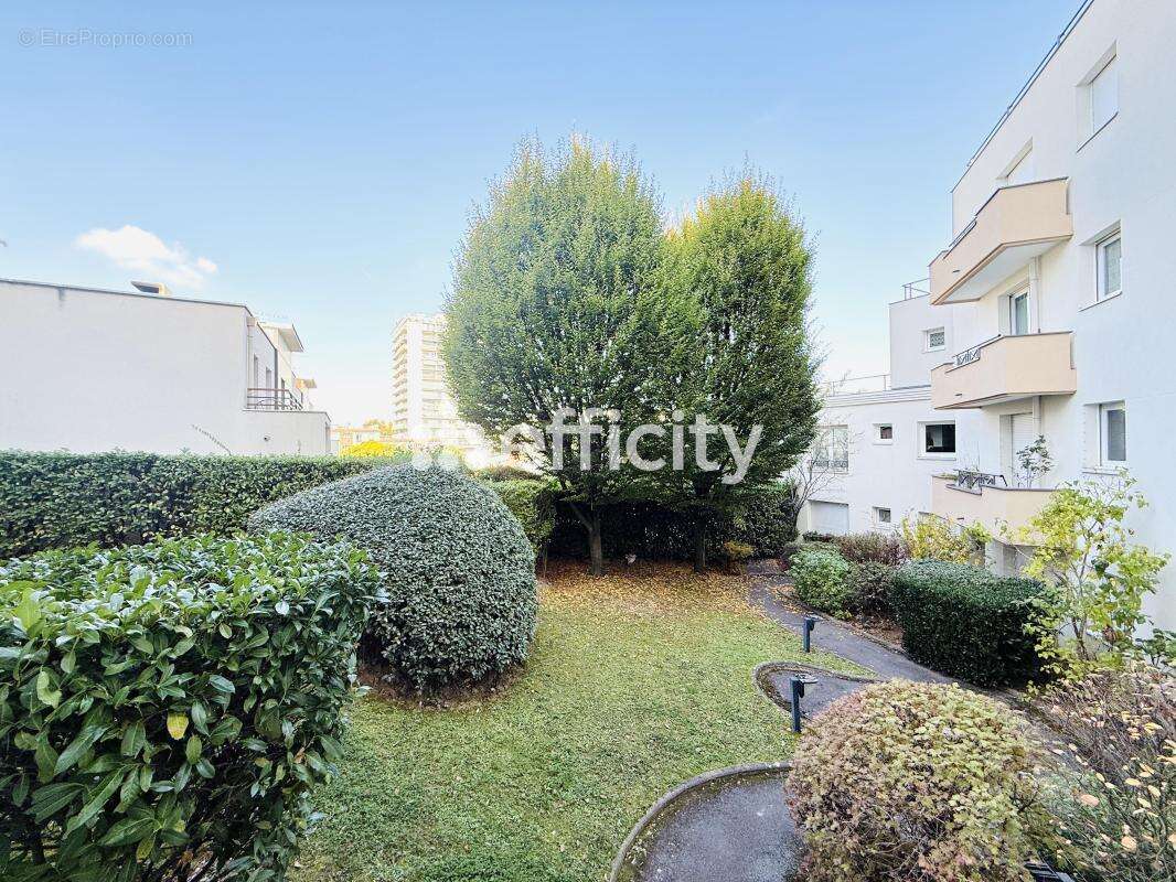 Appartement à CHATILLON