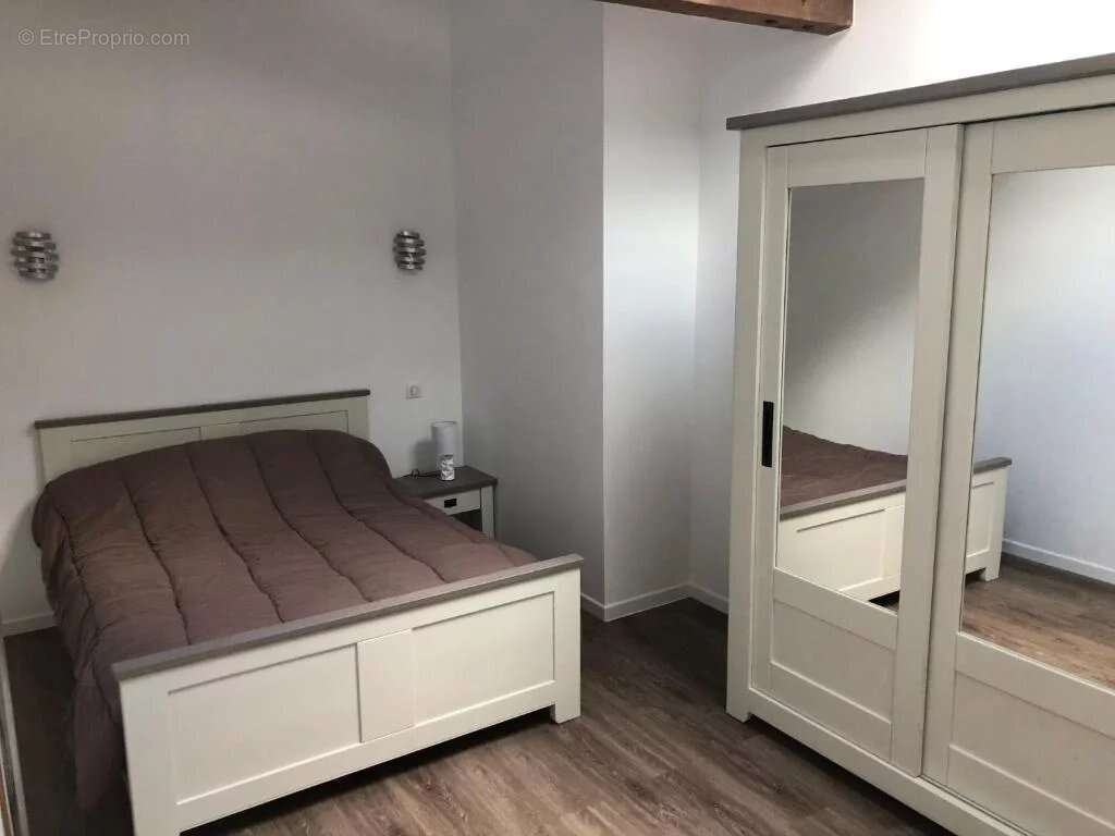 Maison à SAINT-APOLLINAIRE-DE-RIAS