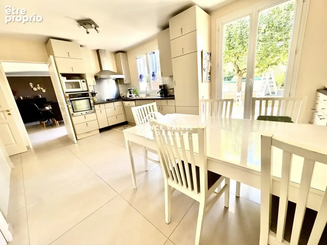 Maison 7 pièces 167 m² à vendre à Saint-Germain-Les-Corbeil (91250) - photo 6