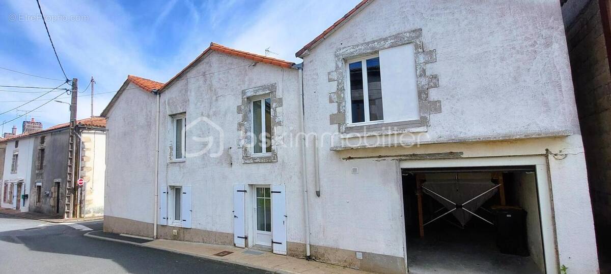 Maison à L'ABSIE