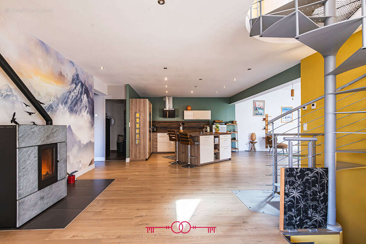 Maison à MAILLY-CHAMPAGNE