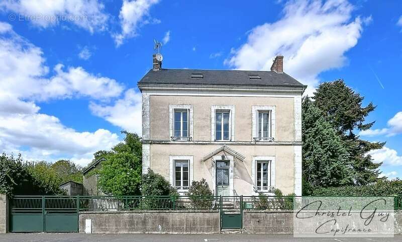 Maison à CHATEAU-DU-LOIR
